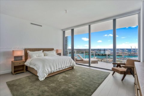 Condominio en alquiler en Miami Beach, Florida, 3 dormitorios, 236.53 m2 № 2079315 - foto 12