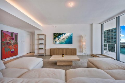 Condominio en alquiler en Miami Beach, Florida, 3 dormitorios, 236.53 m2 № 2079315 - foto 4