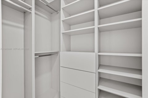 Condominio en alquiler en Miami Beach, Florida, 3 dormitorios, 236.53 m2 № 2079315 - foto 23