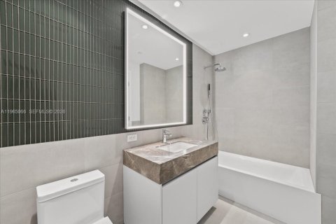 Condominio en alquiler en Miami Beach, Florida, 3 dormitorios, 236.53 m2 № 2079315 - foto 22