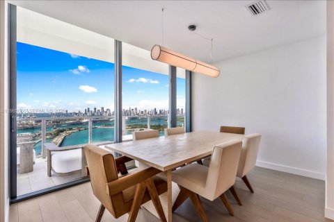 Condominio en alquiler en Miami Beach, Florida, 3 dormitorios, 236.53 m2 № 2079315 - foto 10