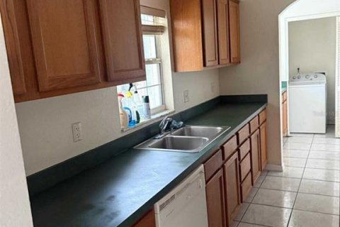 Casa en alquiler en Orlando, Florida, 3 dormitorios, 135.27 m2 № 1883112 - foto 12
