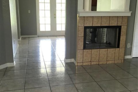 Casa en alquiler en Orlando, Florida, 3 dormitorios, 135.27 m2 № 1883112 - foto 3