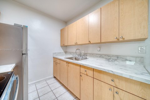 Снять в аренду виллу или дом в Майами-Гарденс, Флорида 3 спальни, 163.04м2, № 2004706 - фото 6