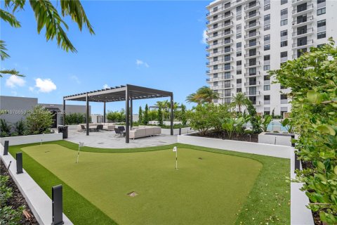 House in North Miami Beach, Florida 1 bedroom № 2251336 - photo 11