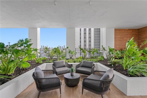 House in North Miami Beach, Florida 1 bedroom № 2251336 - photo 12