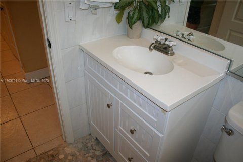 House in Key Largo, Florida 3 bedrooms, 165.83 sq.m. № 1696018 - photo 18