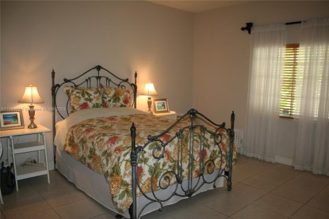 House in Key Largo, Florida 3 bedrooms, 165.83 sq.m. № 1696018 - photo 21