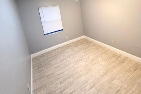 Apartment in Seffner, Florida 2 bedrooms, 60.39 sq.m. № 2217770 - photo 11
