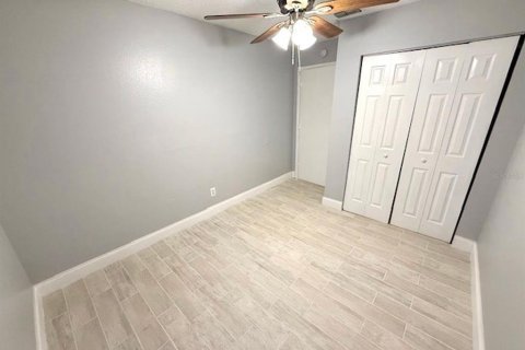 Apartment in Seffner, Florida 2 bedrooms, 60.39 sq.m. № 2217770 - photo 7