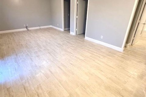 Apartment in Seffner, Florida 2 bedrooms, 60.39 sq.m. № 2217770 - photo 6