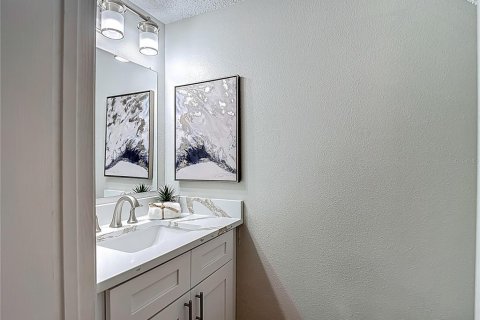 Adosado en venta en Tampa, Florida, 2 dormitorios, 110.37 m2 № 1849836 - foto 14