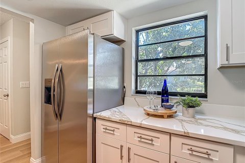 Adosado en venta en Tampa, Florida, 2 dormitorios, 110.37 m2 № 1849836 - foto 6