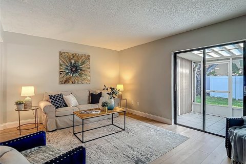 Adosado en venta en Tampa, Florida, 2 dormitorios, 110.37 m2 № 1849836 - foto 13