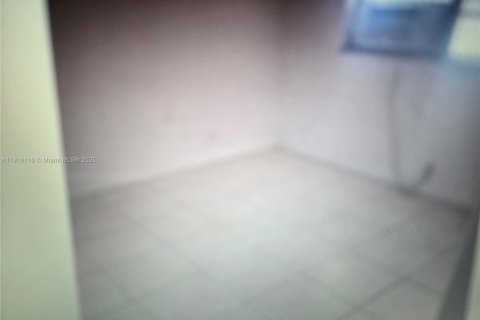 Купить кондоминиум в Холливуд, Флорида 2 спальни, 78.97м2, № 2049861 - фото 4