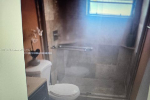 Купить кондоминиум в Холливуд, Флорида 2 спальни, 78.97м2, № 2049861 - фото 3