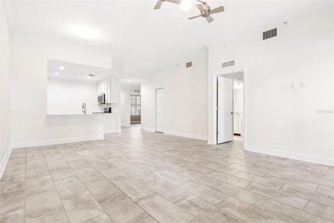 Condo in Celebration, Florida, 3 bedrooms  № 2376813 - photo 4