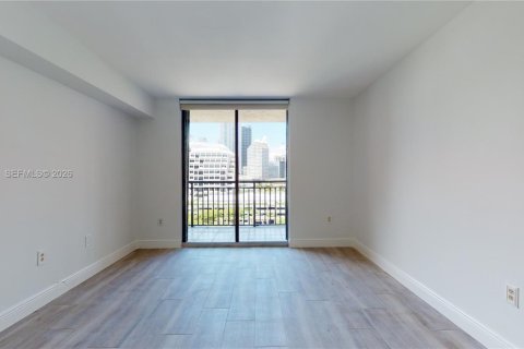 Condominio en venta en Miami, Florida, 2 dormitorios, 88.26 m2 № 2029378 - foto 16