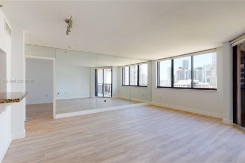 Condominio en venta en Miami, Florida, 2 dormitorios, 88.26 m2 № 2029378 - foto 9