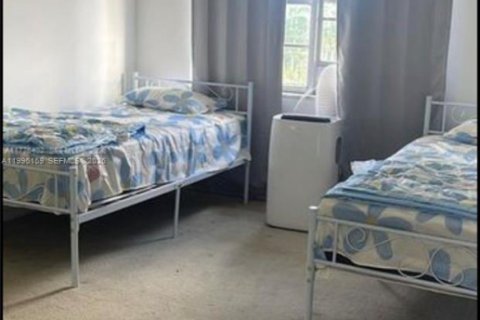 Купить кондоминиум в Майами, Флорида 1 спальня, 76.74м2, № 2064593 - фото 3