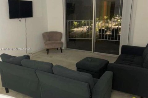 Купить кондоминиум в Майами, Флорида 1 спальня, 76.74м2, № 2064593 - фото 8