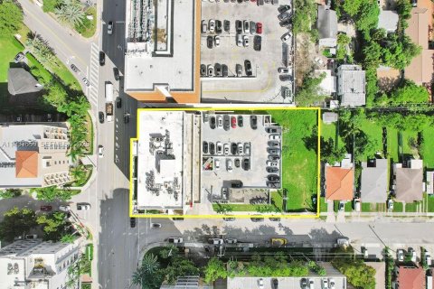 Propiedad comercial en venta en Coral Gables, Florida № 1991441 - foto 4
