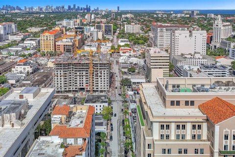 Propiedad comercial en venta en Coral Gables, Florida № 1970122 - foto 22