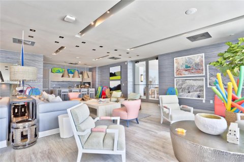 Condo in Miami, Florida, 1 bedroom  № 1689415 - photo 16