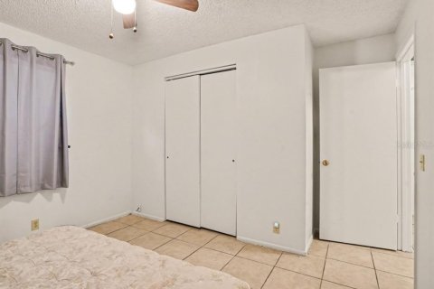 Commercial property in Winter Haven, Florida 4 bedrooms, 144.93 sq.m. № 2395987 - photo 11