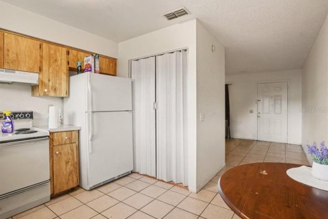 Commercial property in Winter Haven, Florida 4 bedrooms, 144.93 sq.m. № 2395987 - photo 7