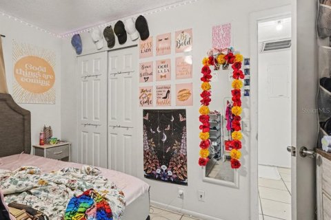 Commercial property in Winter Haven, Florida 4 bedrooms, 144.93 sq.m. № 2395987 - photo 17