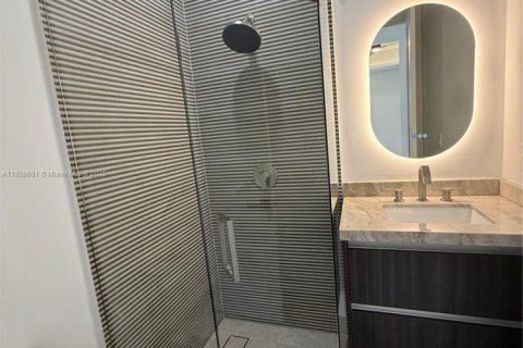 House in Miami-Dade, Florida 4 bedrooms № 1888320 - photo 27