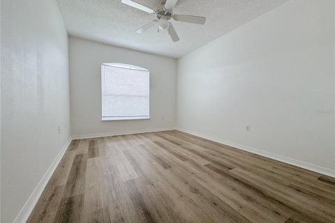 House in Orlando, Florida 3 bedrooms, 118.26 sq.m. № 2266916 - photo 9