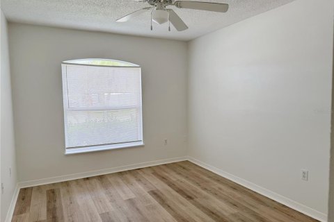 House in Orlando, Florida 3 bedrooms, 118.26 sq.m. № 2266916 - photo 10