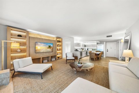 Condominio en venta en Miami Beach, Florida, 2 dormitorios, 156.73 m2 № 1938858 - foto 3