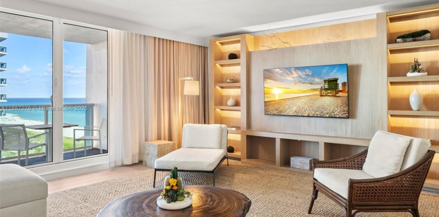 Condominio en Miami Beach, Florida, 2 dormitorios  № 1938858
