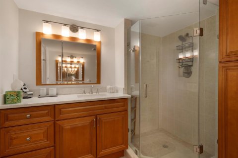 Condo in Riviera Beach, Florida, 2 bedrooms  № 2081820 - photo 24