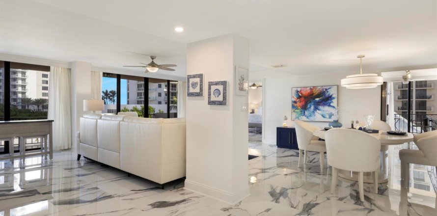 Condo in Riviera Beach, Florida, 2 bedrooms  № 2081820