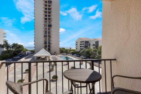 Condo in Riviera Beach, Florida, 2 bedrooms  № 2081820 - photo 14