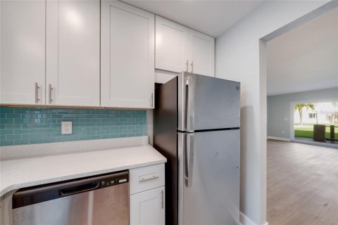 Copropriété à vendre à Bradenton Beach, Floride: 1 chambre, 74.69 m2 № 2199073 - photo 9