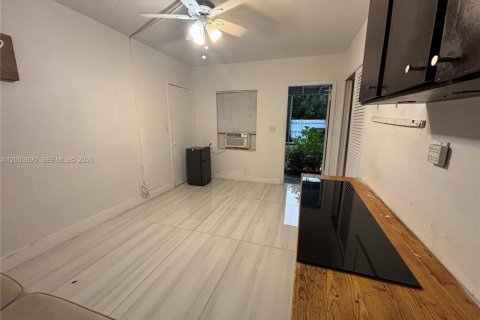 House in Dania Beach, Florida № 2069363 - photo 4