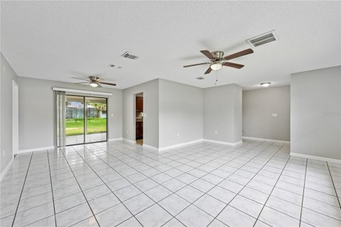 Casa en venta en Kissimmee, Florida, 4 dormitorios, 153.38 m2 № 1832879 - foto 2