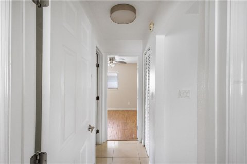 Condo in Clearwater, Florida, 2 bedrooms № 2101456 - photo 9