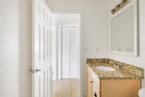 Condo in Clearwater, Florida, 2 bedrooms № 2101456 - photo 11