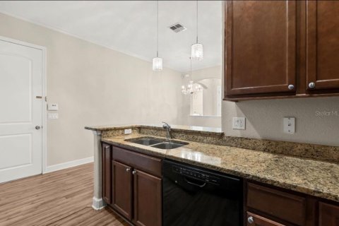 Townhouse in Kissimmee, Florida 3 bedrooms, 164.99 sq.m. № 2384313 - photo 8