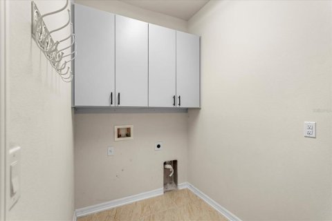 Casa en venta en Apopka, Florida, 4 dormitorios, 235.79 m2 № 1803930 - foto 29