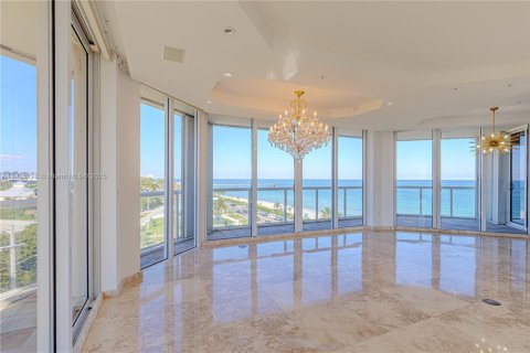 Condominio en venta en Hollywood, Florida, 3 dormitorios, 207.45 m2 № 1971754 - foto 3