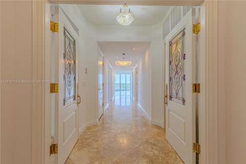 Condominio en venta en Hollywood, Florida, 3 dormitorios, 207.45 m2 № 1971754 - foto 2