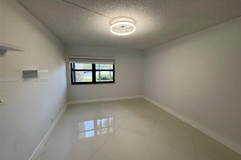 Condominio en venta en Weston, Florida, 2 dormitorios, 102.75 m2 № 2066678 - foto 26