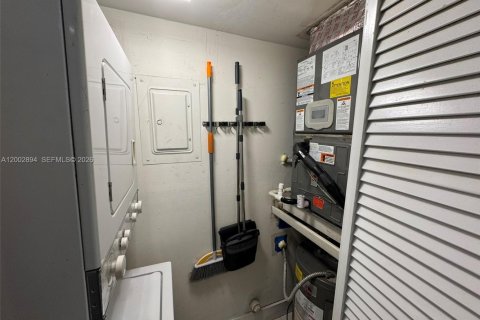 Condominio en venta en Weston, Florida, 2 dormitorios, 102.75 m2 № 2066678 - foto 19